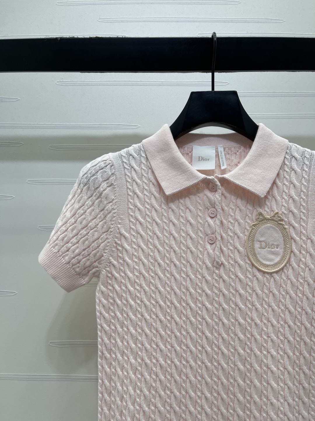 Women's short sleeves